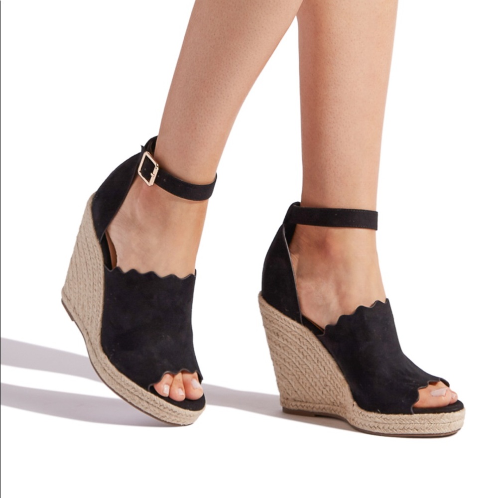 New pair of wedge - Picture 2 of 6